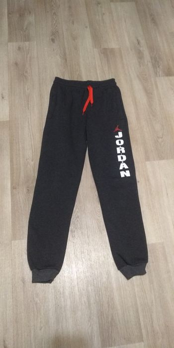 Спортивные штаны утеплённые