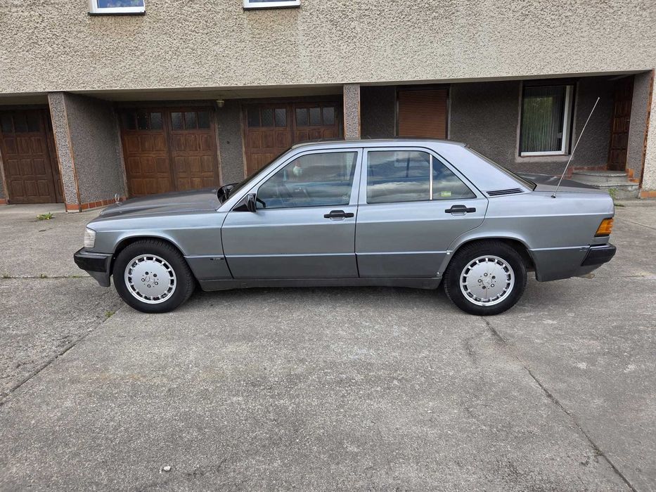 Mercedes W 201 190 2.5 Diesel 94KM 5 Cylindrów 1990r