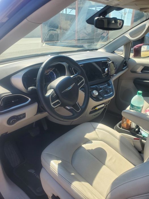 Гибрид Плагін Крайслер Plug-in, PHEV Chrysler Pacifica Hybrid 2017
