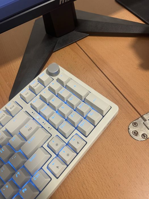 Teclado Mecânico AJAZZ AK992 – Excelente Estado