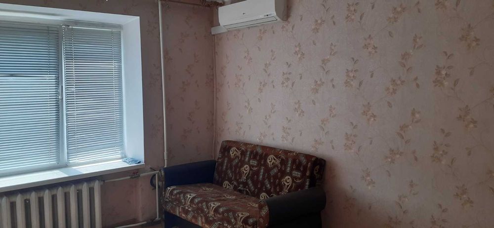 Продаж кімнати з ремонтом вул Нарбутівська