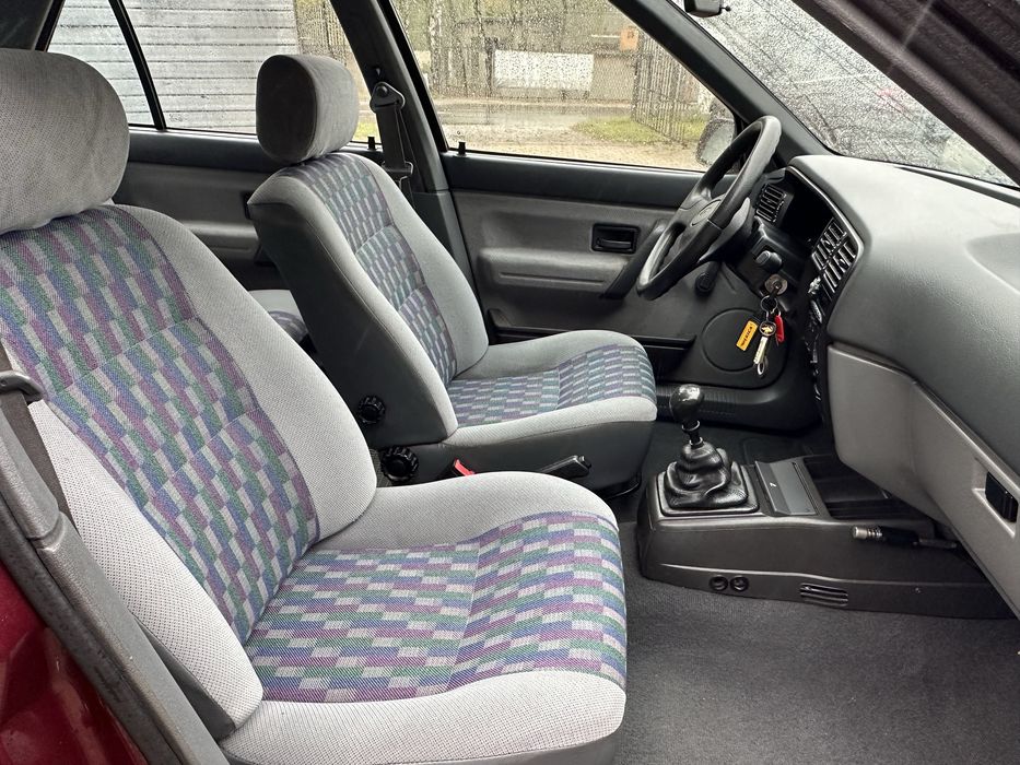 Zabytkowe Renault 19 bez korozji ** zolte tablice ** bardzo dobry stan