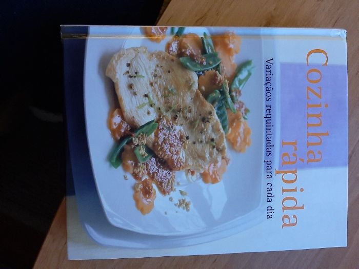 Livro Cozinha Rápida - Variações requintadas para cada dia