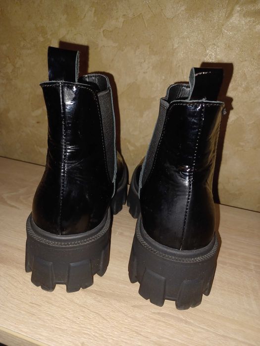 Женская обувь,кожа