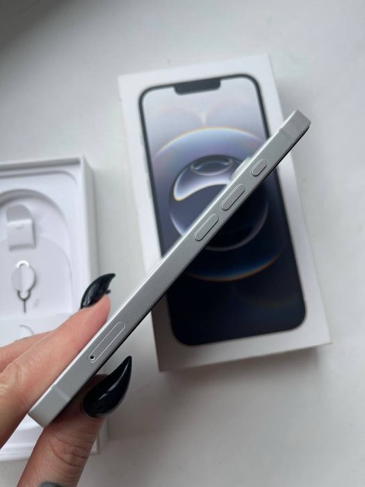 iPhone 16e 128GB