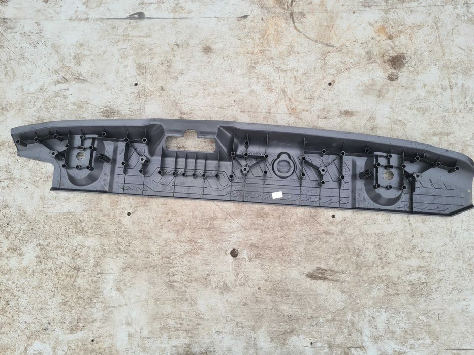 Ford Transit Custom nakładka pasa tył osłona osobowy klapa