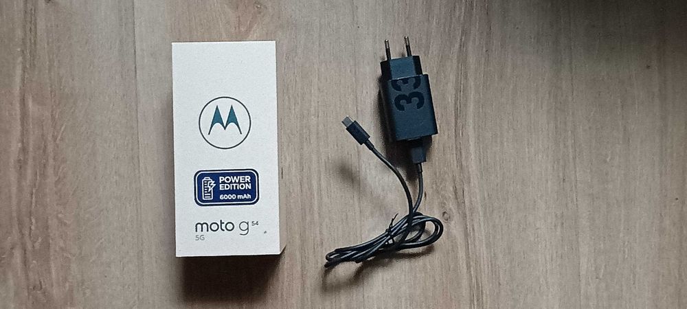 Smartfon Motorola g54 5G 12/256 GB na gwarancji