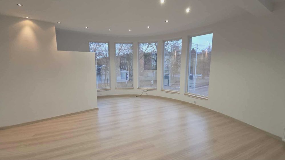 Lokal użytkowy, pierwsze piętro, po remoncie