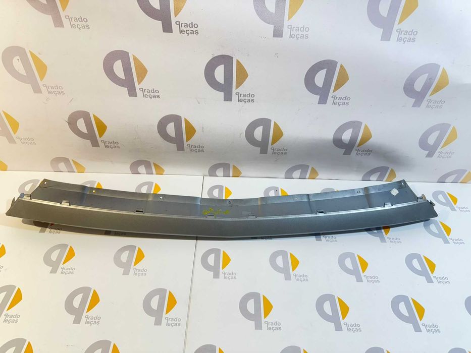 Lip inferior pára-choques Mercedes gla x156 w156