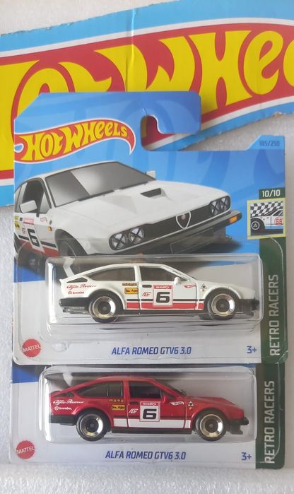 Conjunto 2 alfa romeo gtv6 3.0 hot wheels
