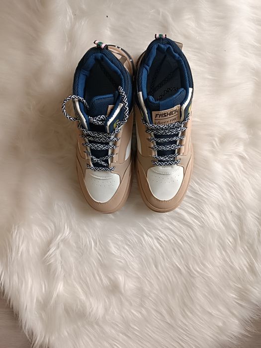 Черевики, ботинки