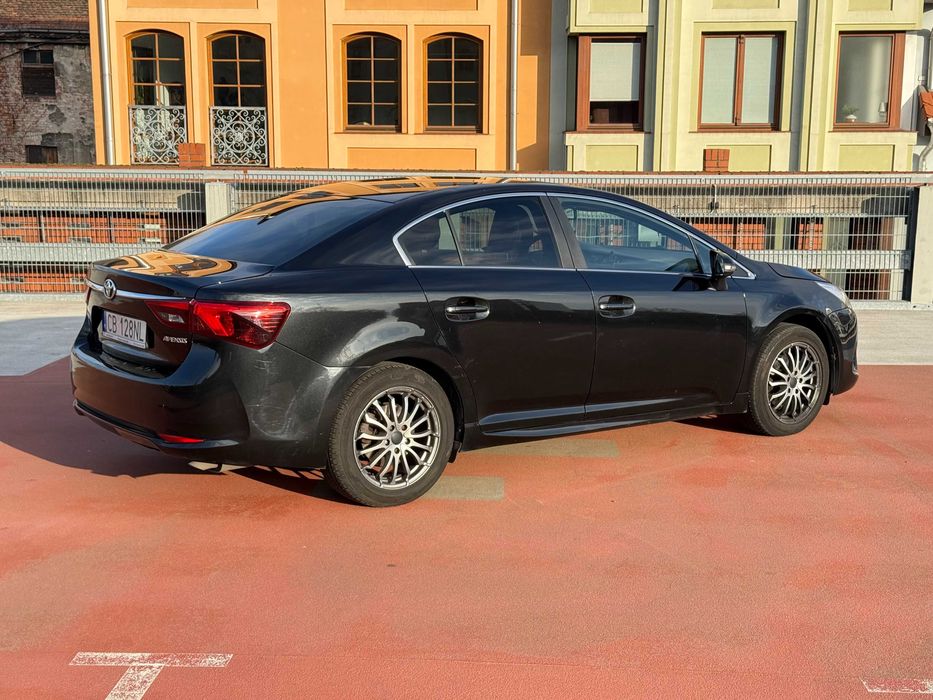 Toyota Avensis 2015 - cesja leasingu - pozostało 14 rat
