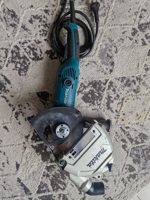 MAKITA GA5021C Szlifierka kątowa 125mm 1450W SJS plus osłona