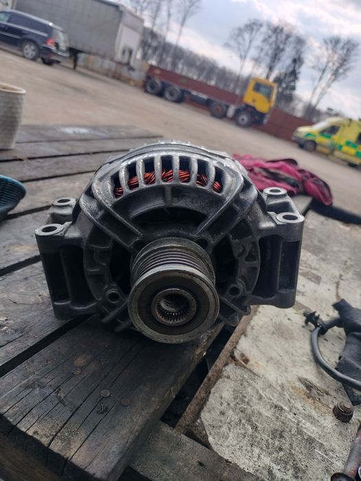 Генератор Mercedes Sprinter 2.2 CDI 0124515064 120A  (1995-2006)