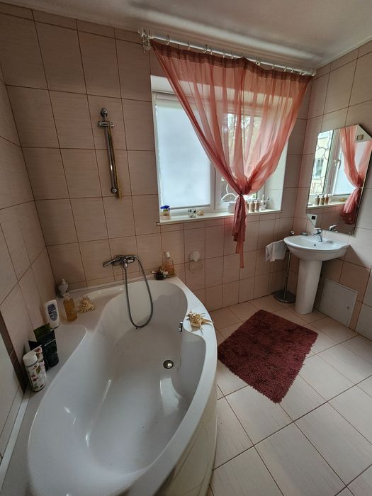 Продається будинок 120 м² у центрі – ідеальний для життя та бізнесу