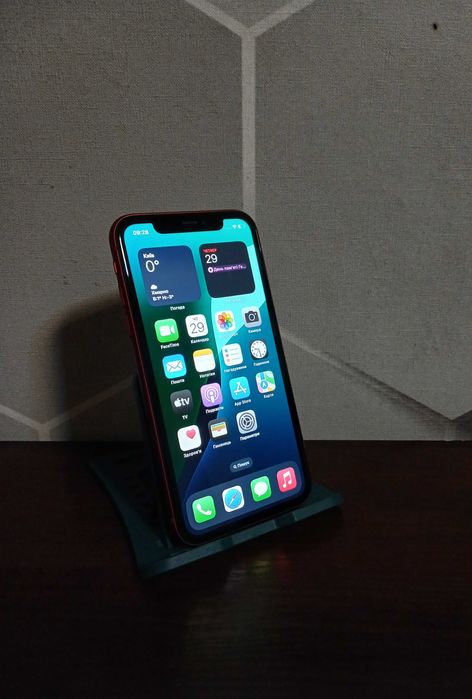 IPhone 11 256GB RED • Ідеальний стан • Neverlock