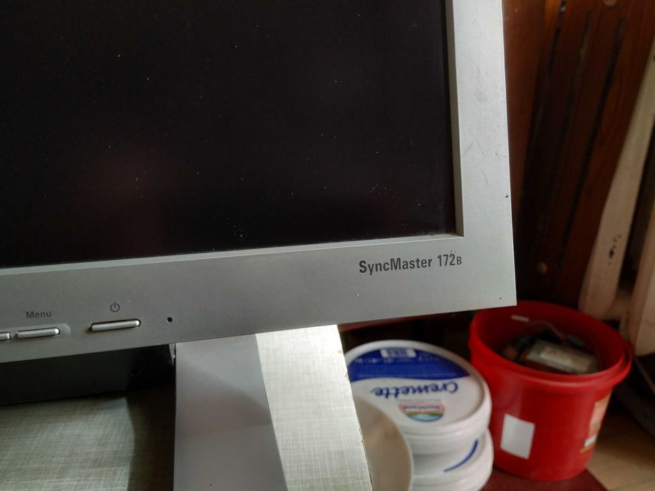 Монитор Samsung SyncMaster 172B