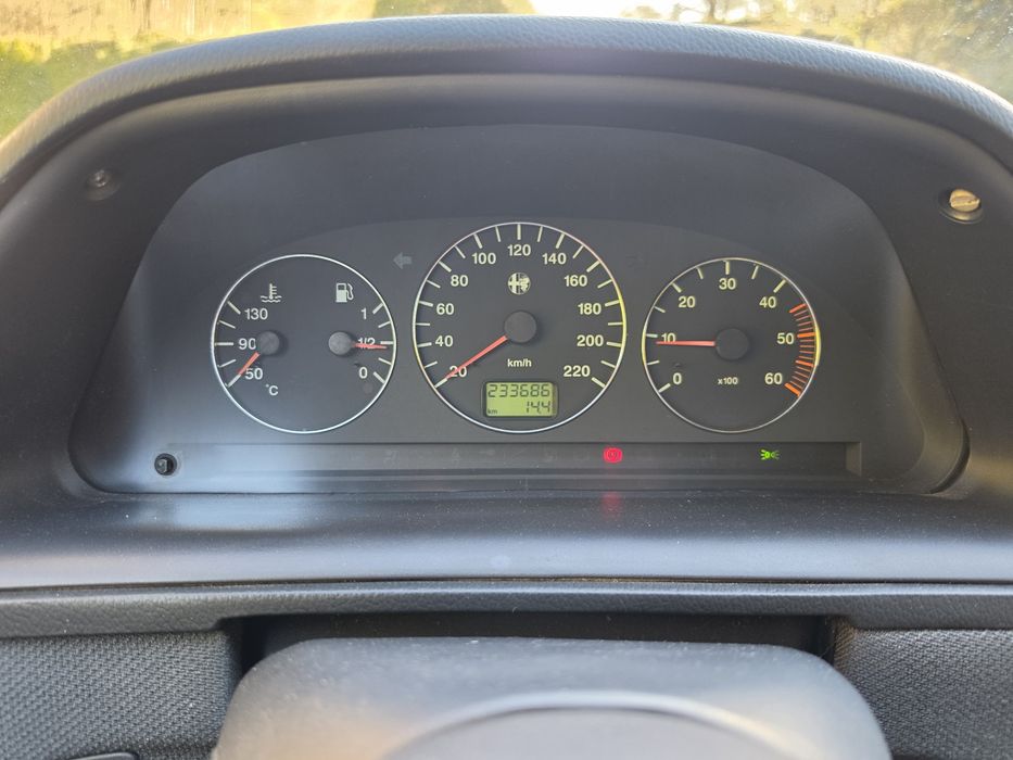 Alfa Romeo 146   1.9 JTD