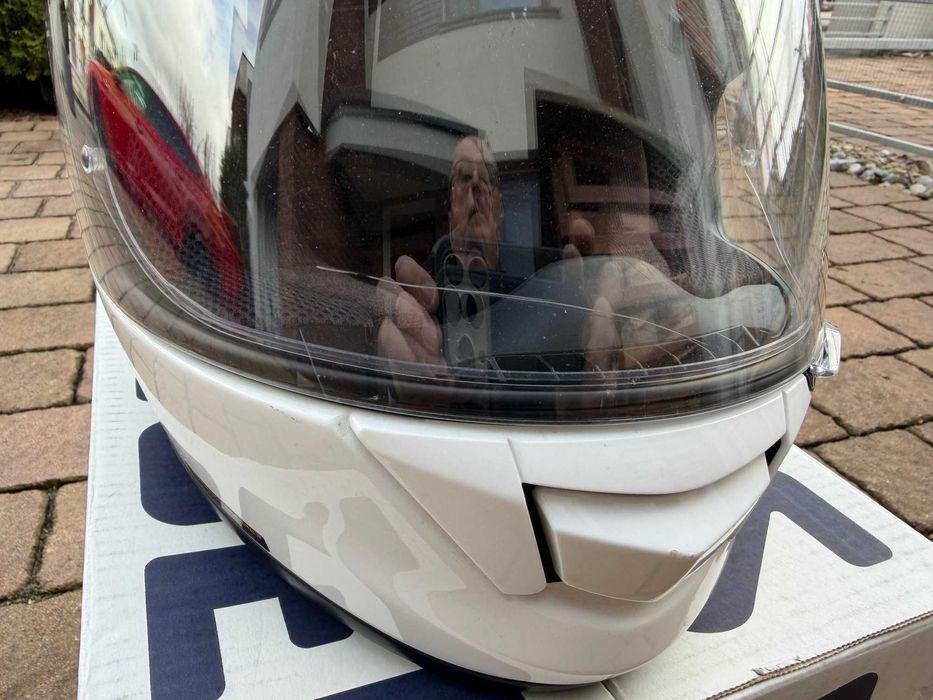 kask motocyklowy SHOEI