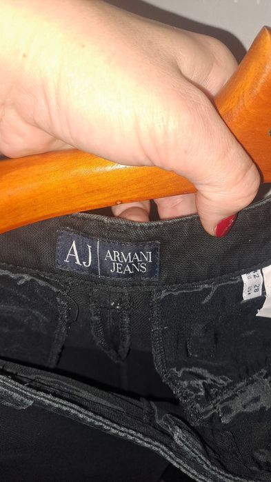 Eleganckie spodnie Armani rozm. M