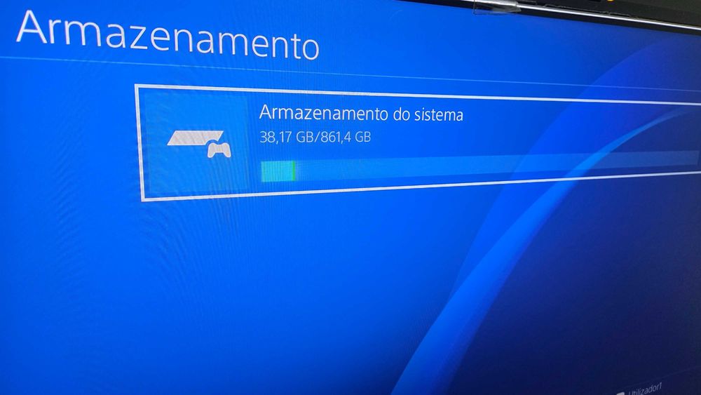 Playstation 4 Fat Bloody White Skin de 1Tb + Oferta película comando