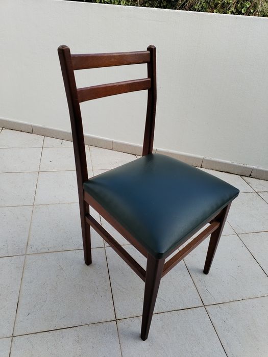 Cadeiras de madeira (X4)