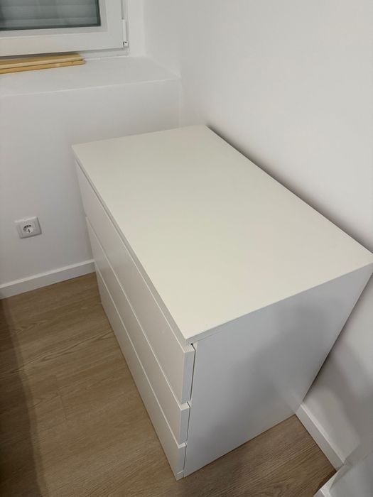 Cômoda Malm c/3 gavetas - estado impecável