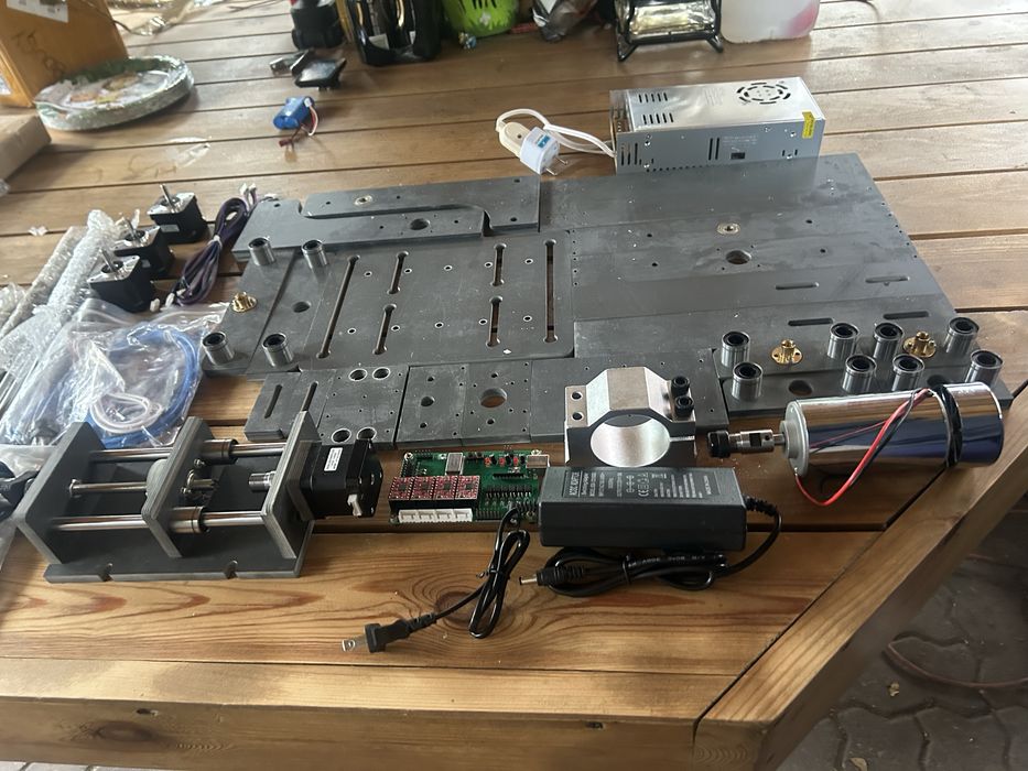 Frezarka grawerka cnc 4 osiowa