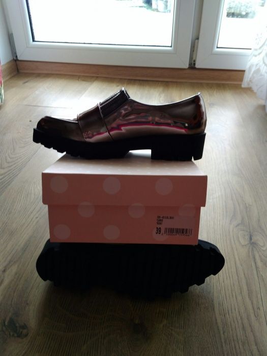 Buty nowe 39 roz