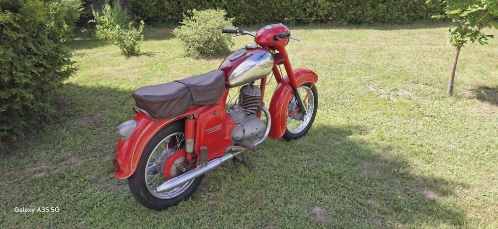 Motocykl Jawa 353 175cm3