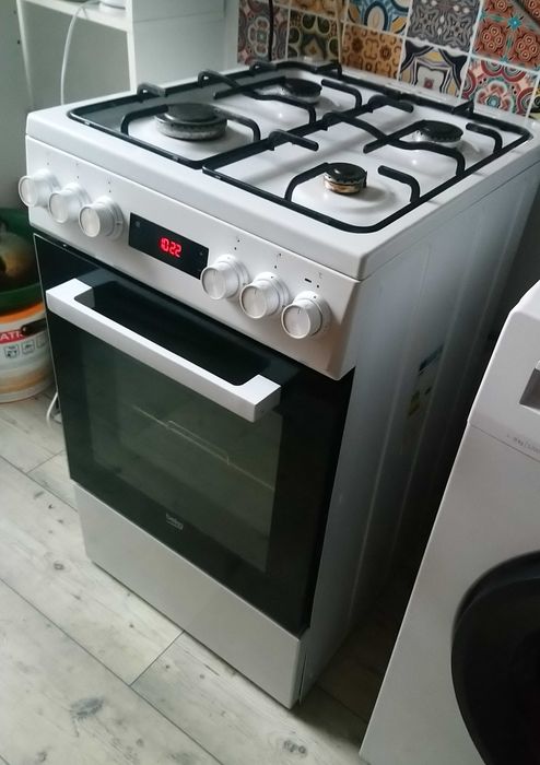 Okazja!- Kuchenka ''BECO FSE52321DWD''