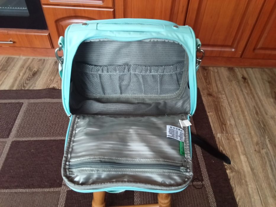 Kuferek torba kosmetyczna