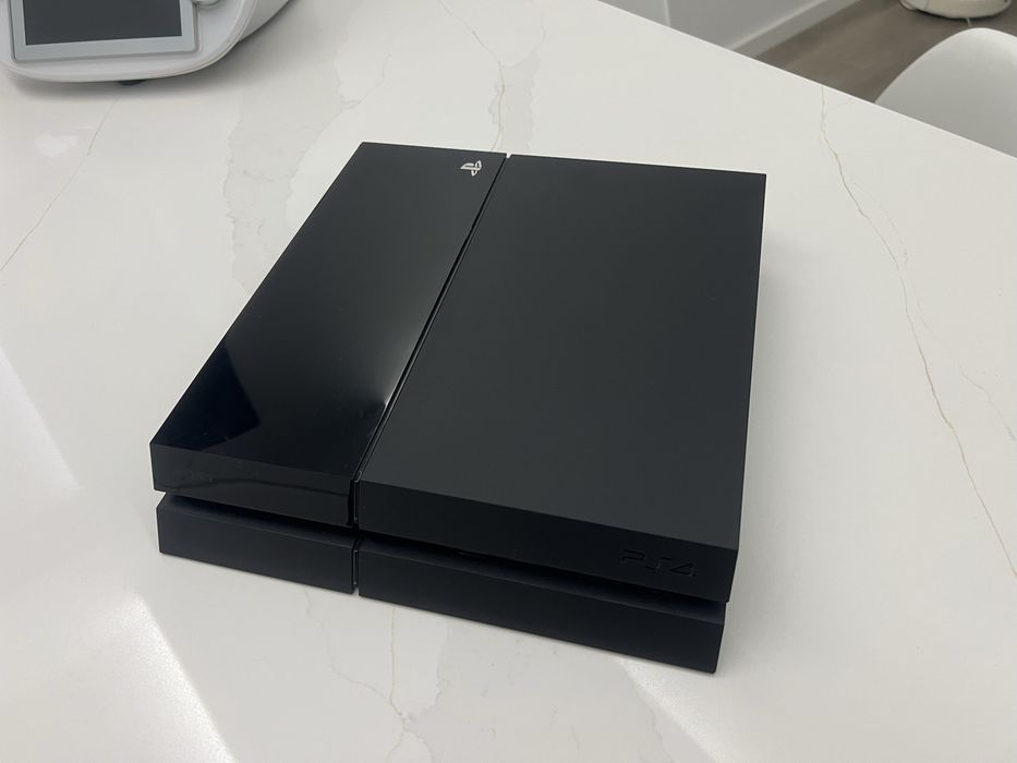 Ps4 Standard  e Jogos