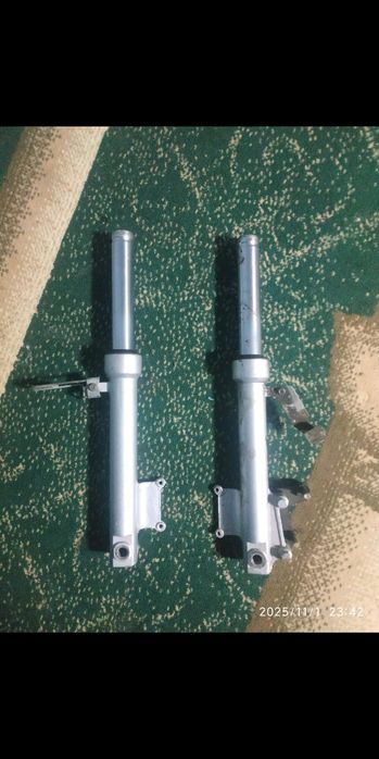 Вилка комплект передні скутер  вайпер 50сс