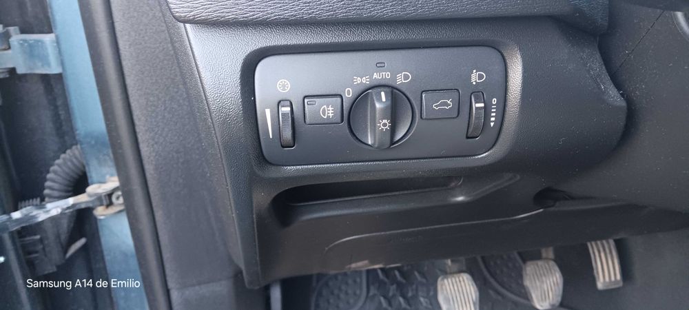 VOLVO V40  1.6 Momentum