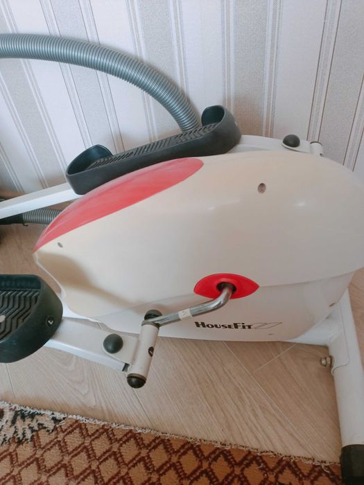 Велотренажёр продам