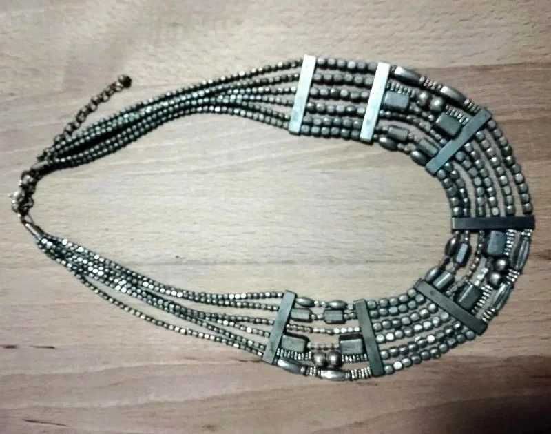 Colares de estilo étnico novos!