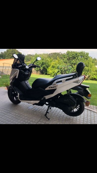 Motociclo Znen 125 goes