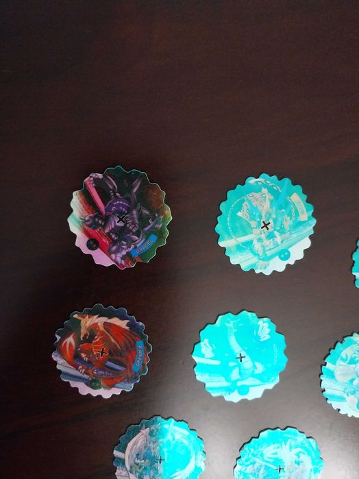 Lote 8 Beyblade Mega Spinners