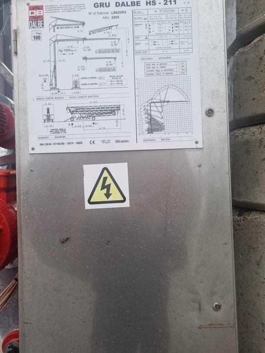 Grua hidraulica automontante