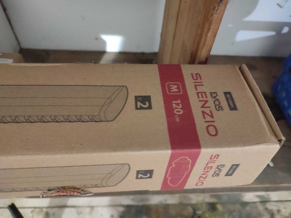 Barras de tejadilho Nordrive para VW Polo de 2009 a 2017 entre outros.