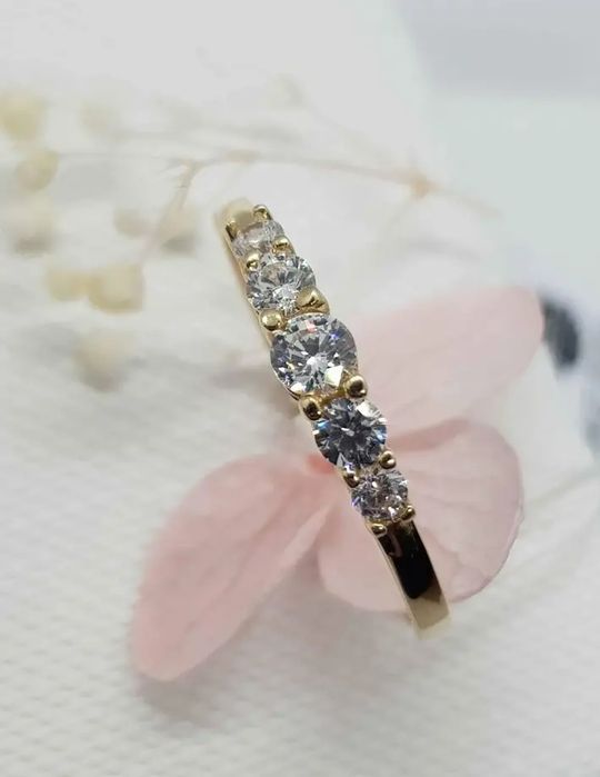 Okazja Pierścionek Zareczynowy