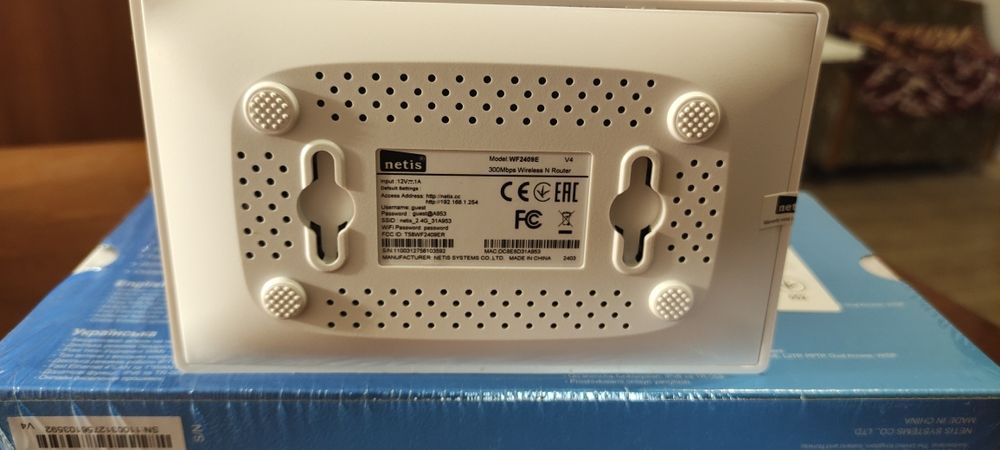 Роутер Netis WF2409E