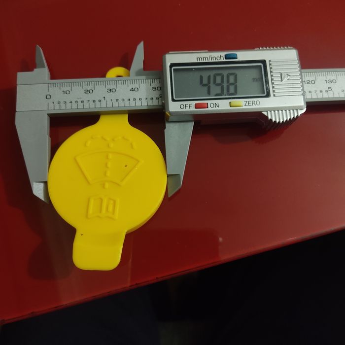 2 Tampas amarelas do depósito de água do limpa vidros de Opel Corsa