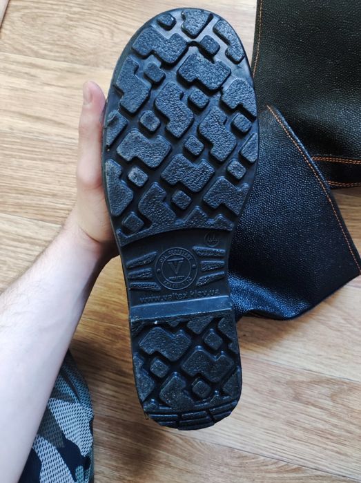 Сапоги зимние 44,