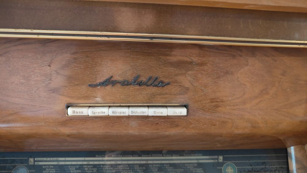 Arabella radio z gramofonem