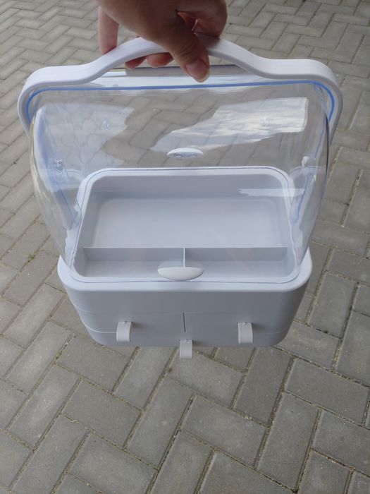 Nowy kuferek na kosmetyki