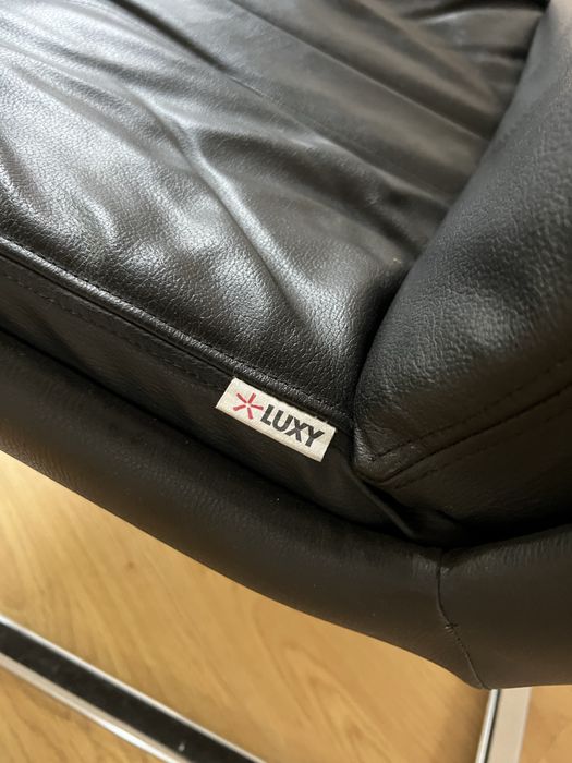 Venda cadeira escritorio Luxy pele genuina estrutura inox