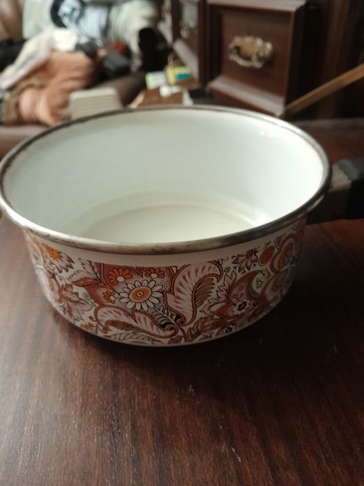 Caçarola de esmalte vintage