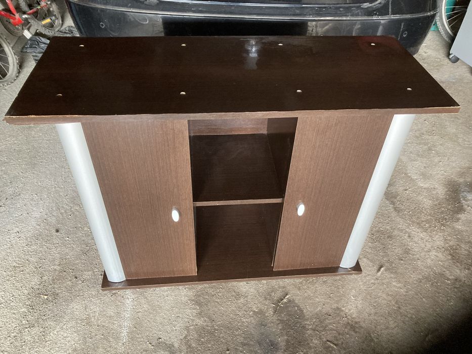 Movél para TV ou cozinha em bom estado